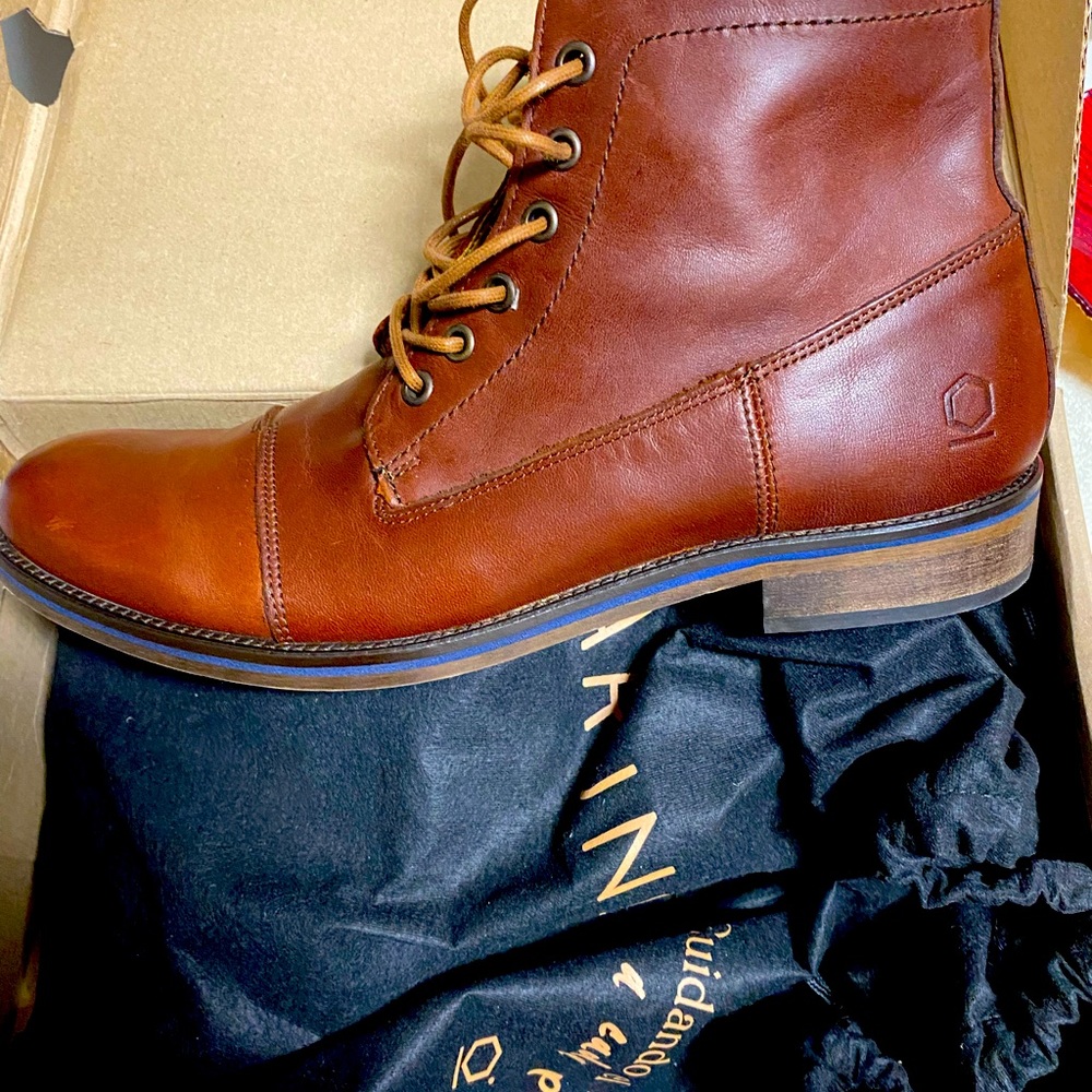 Never use brown boots